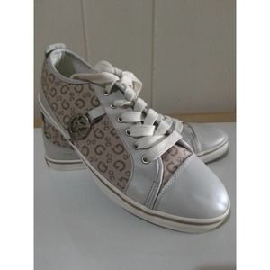 Guess Low Top Sneakers, Size 6.5, Signature G